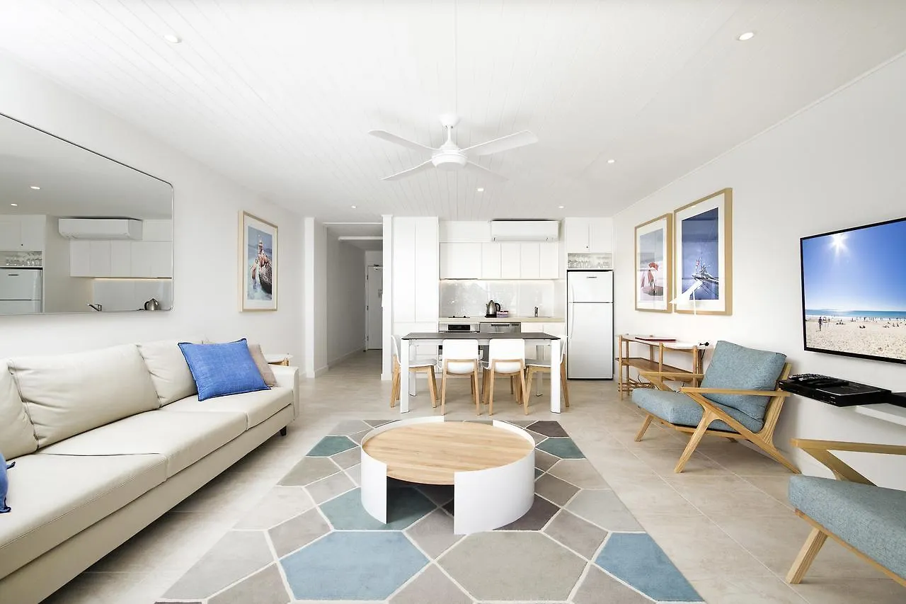 Holiday home Fairshore 15 Noosa Main Beach Stay